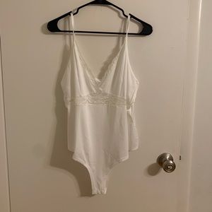 3XL white shein body suit with lace details